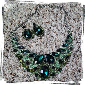 Emerald Costume Jewelry Necklace & Earrings